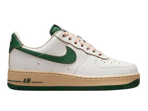 Nike Air Force 1 Low Retro Premium Men's Shoes